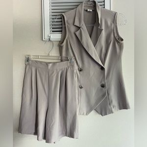Vintage David Hollis sleeveless blazer and shorts set
